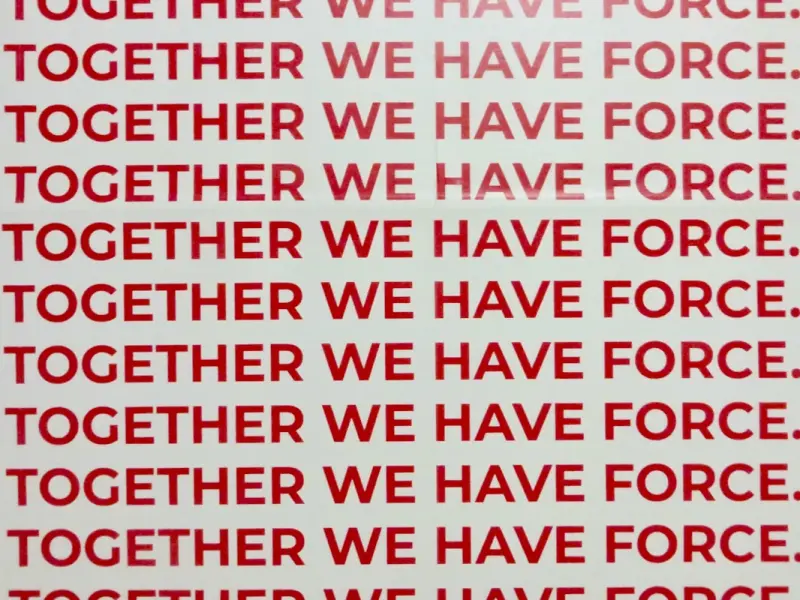 分后后该怎么挽回女友呢？伴你入眠的却是她最爱的歌曲，脑海里一遍一遍地浮现出那些美好的回忆