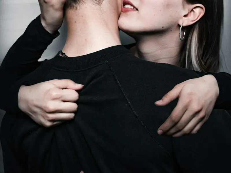 挽回女友怎么做：三步教你挽回狠心分手的女友的心，