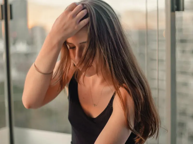 挽回女友该怎么样做：分手后不能挽回女友的表现是什么