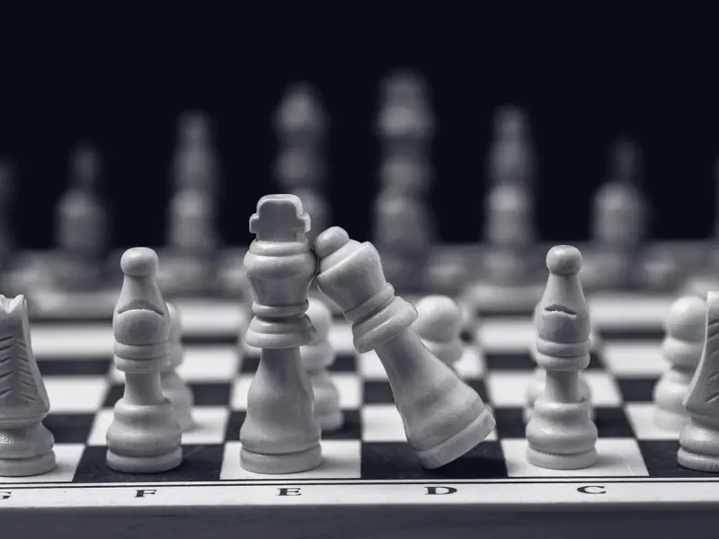 怎么挽回女友：跟即将结婚的女友分手了该怎么挽回？