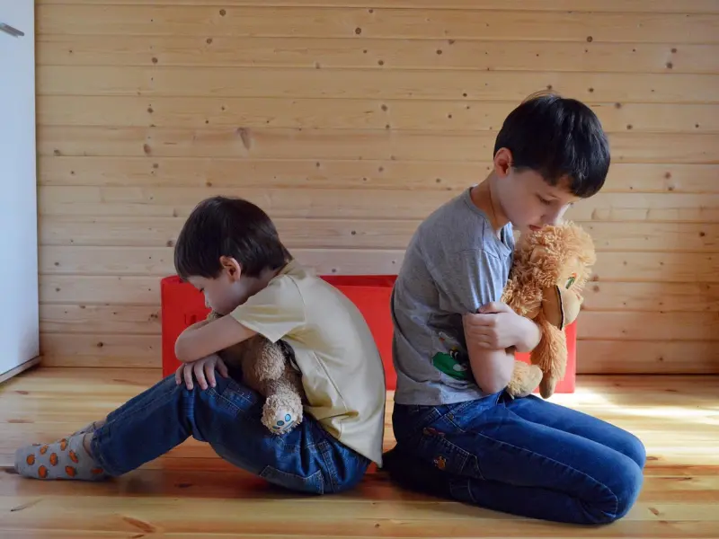 如何挽回闹分手的女友？跟女友冷战吵架分手了，该怎么挽回？