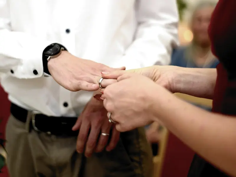 如何挽回女友：分手后想挽回女友的话，记得要这样做