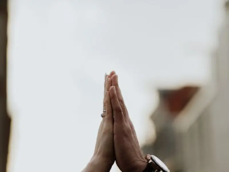 怎么挽回老公：想要挽回坚决离婚的老公，必须做好这三件事