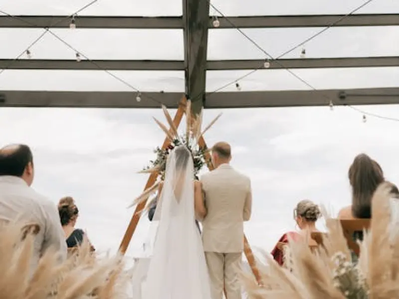 变心的老公怎么挽回：老公喜欢上别人，该怎么挽回老公