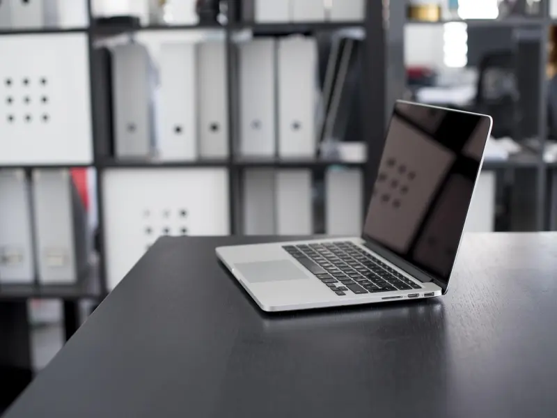 如何挽回老公的心，遭遇老公婚内出轨后，应该如何挽回婚姻