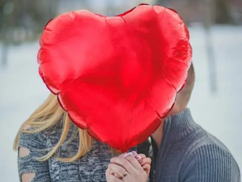 如何挽回老公的心，老公出轨怎样挽回婚姻，三招让你抓住他的心