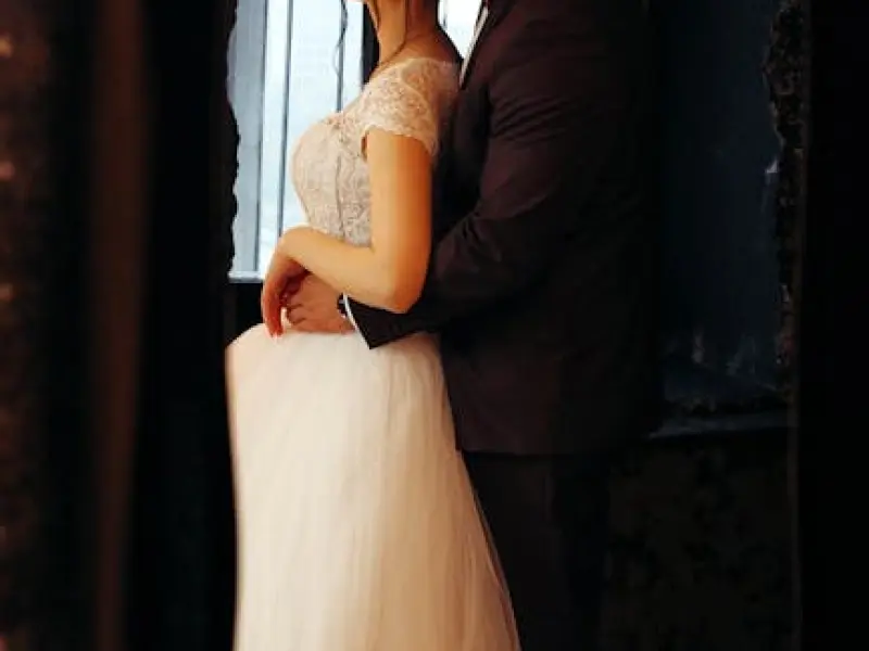 怎样才能挽回老公的心，发现老公出轨，妻子该如何挽回出轨的老公