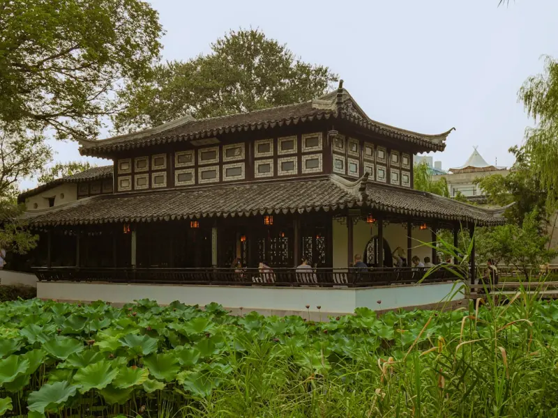 老公出轨怎样挽回他的心_夜读 | 爱人出轨，你是忍还是狠