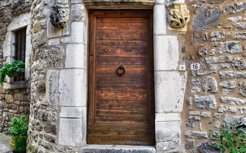 花镇情感导师：真性分手该如何挽回前男友？