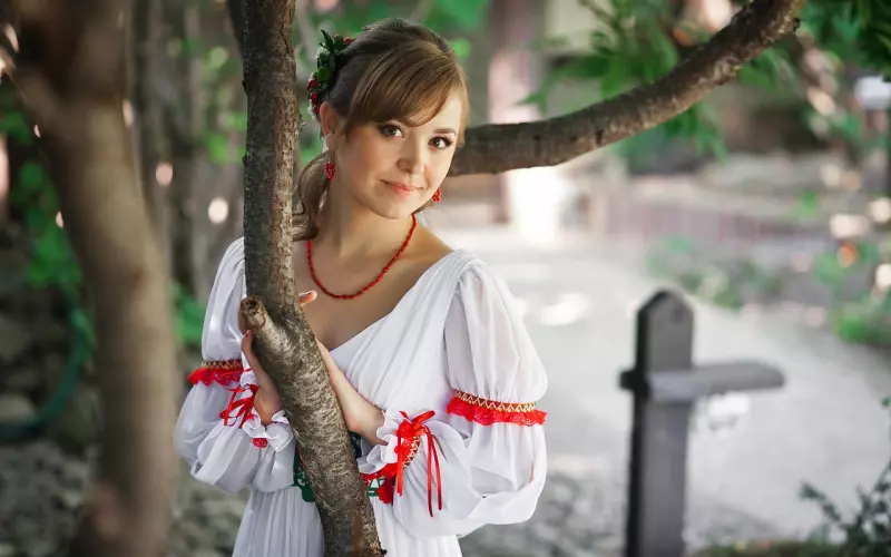 我，网恋乌克兰女孩，28岁就回国结婚，因战争给丈母娘5万生活费