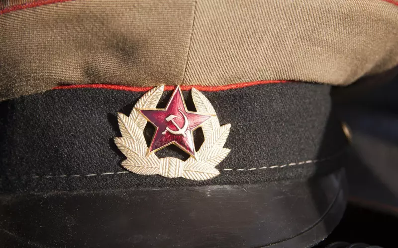 我用小号加了前男友，发现和他聊得很嗨！