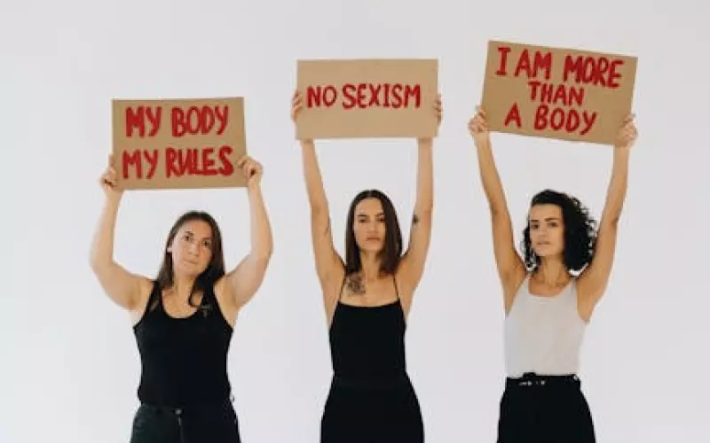 和男友吵架闹分手了，怎么挽回男朋友？