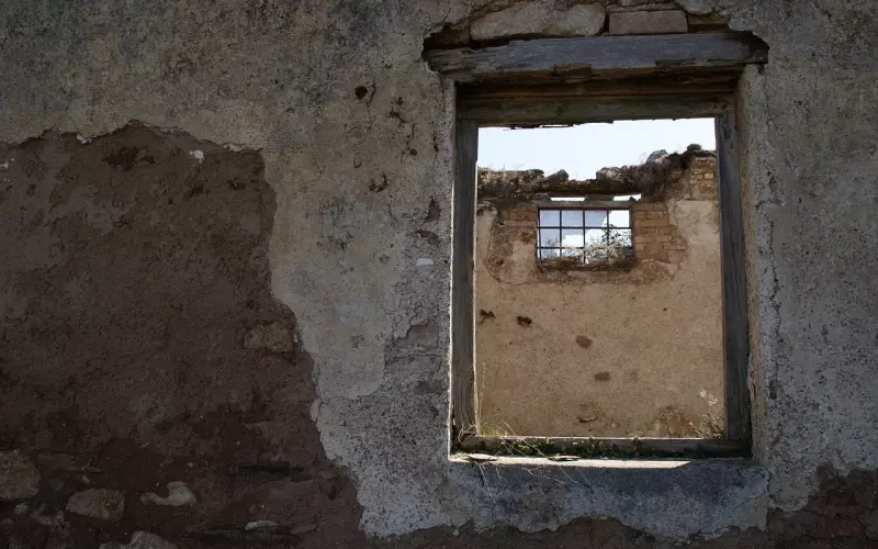 撞见男友带女孩回家过夜后被分手 我该果断放弃吗