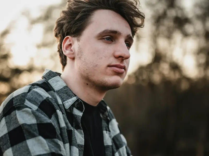 分手后我能感受到他还喜欢我，该怎么挽回