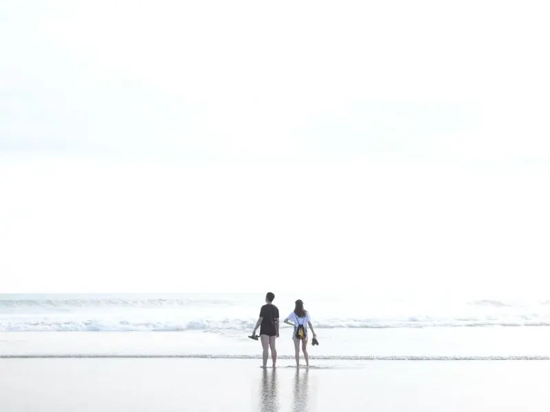 我追了女朋友很久她才答应和我在一起，但是没过多久就要和我分手，我想挽回她该怎么办