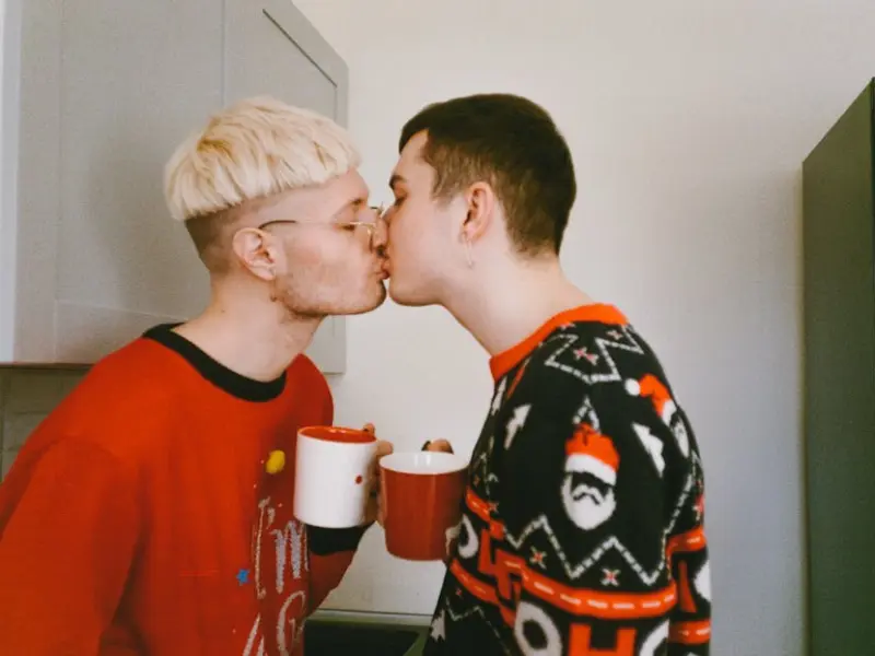 “我就是因为爱你，才这样对你的！”