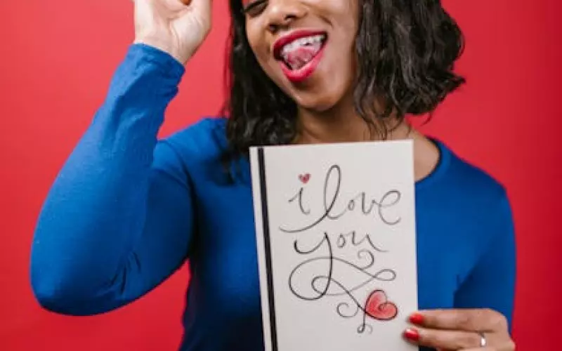 发现男友曾经出轨过，我应该分手还是挽回?