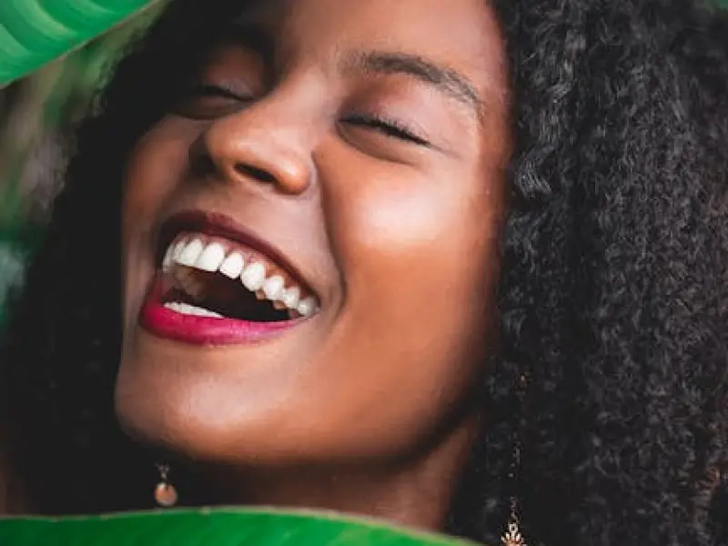 因为争吵我打了男朋友导致他和我分手，我想挽回他该怎么做