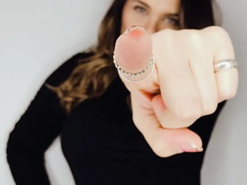 我喜欢你所以拉黑你！