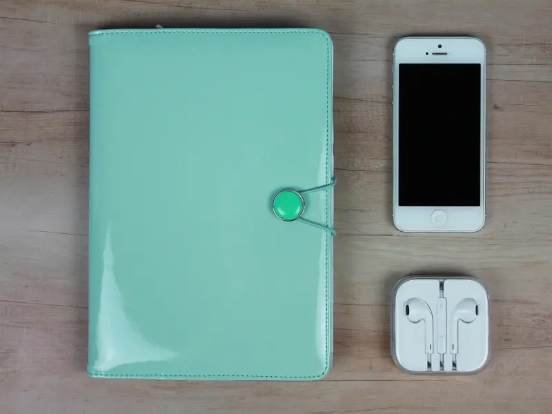 我打了一个电话，挽回了前任。