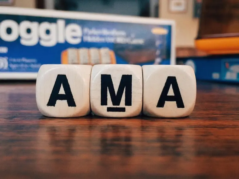 我发了一条短信，前男友主动加我微信！