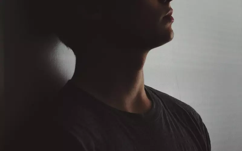 怀疑老婆出轨，如何挽回老婆