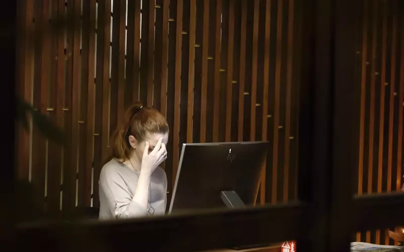 网恋被已婚女的骗了一万多(我被别人网恋骗了一万多)