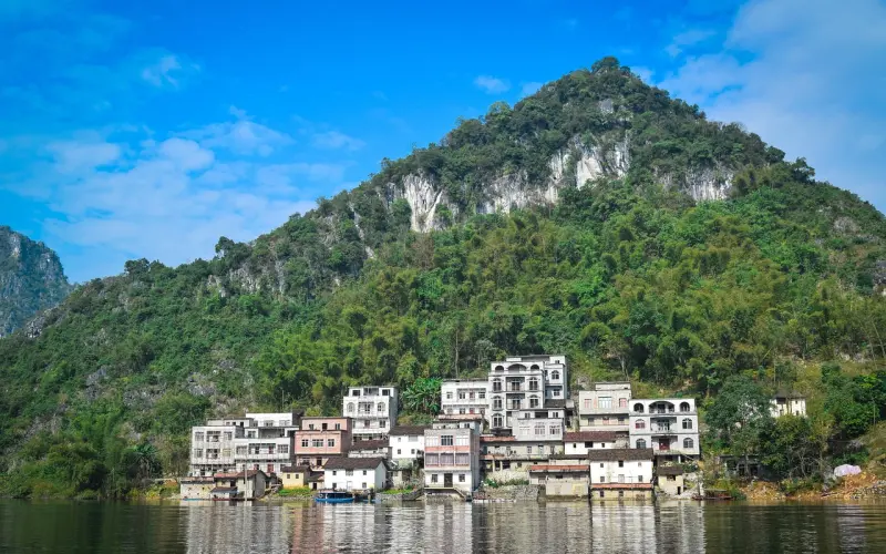 傻逼，人家上个月结婚了