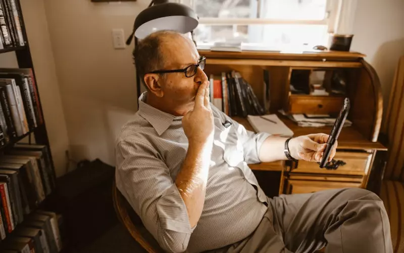 异地恋分手，想要挽回爱情，要学会这四个方法，战胜距离！