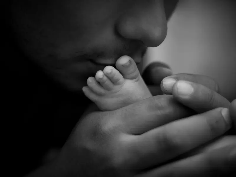 男人和女人相爱，若各自都有家庭，请牢记3句忠告