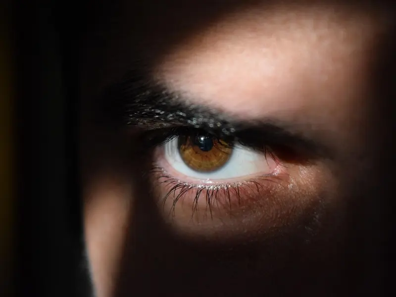 一个男人变了心，微信不会拉黑你，但是这些细节隐藏不了