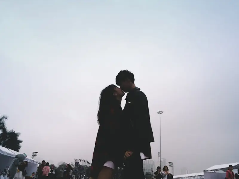 男人有这4种表现，说明他已经爱你入骨