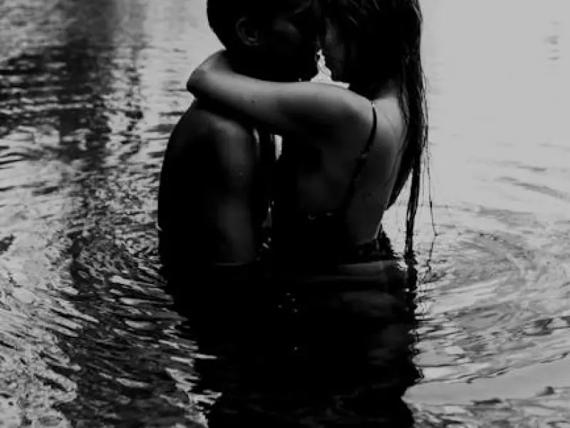 男人在这三件事上都“冷落”你，就说明他根本就不是很爱你！