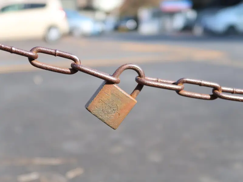 若男人铁了心要离开你，这种表现就是故意的，就算你痴情也没用！