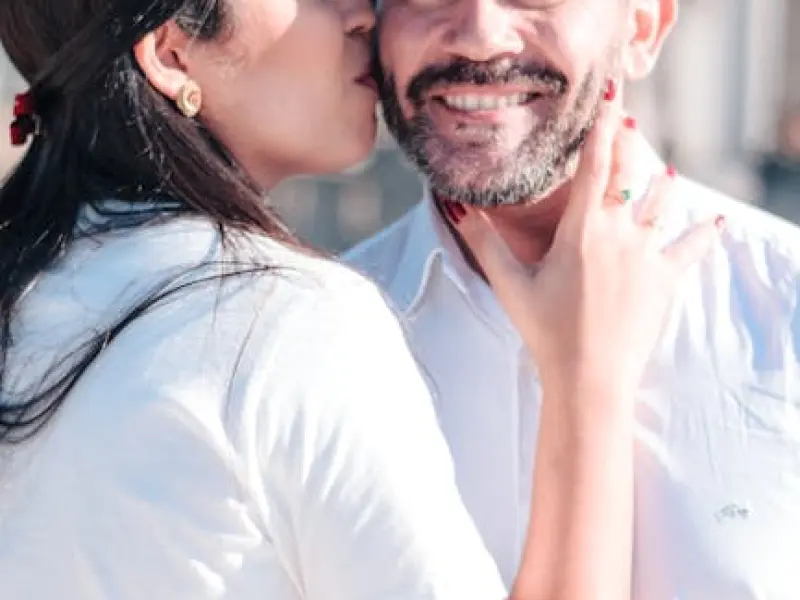 男人吻过你的这两个地方，一定很爱你