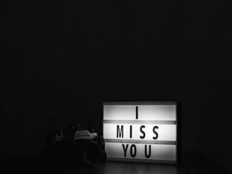 男人想你了，就会主动对你说这5句话，别装不懂！