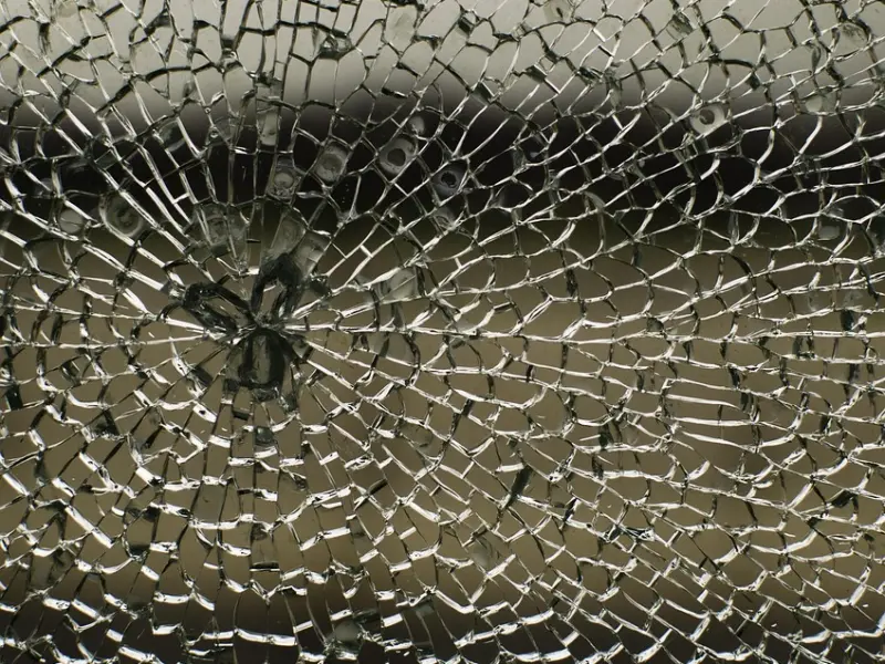 男人女人经常做这三件事情的话，感情迟早会破裂的！