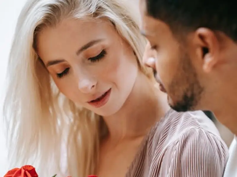 男人是否真的爱你，看这3方面就知道了