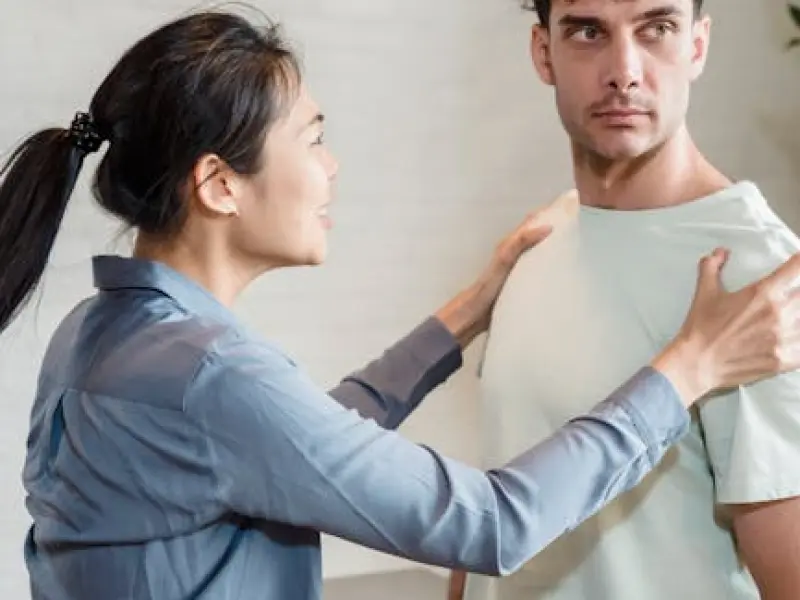 若男人出现这四种表现，说明他在戏耍你的感情，别不懂！