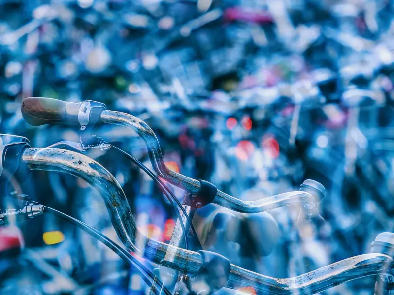 男人出现这些“弱点”，意味着把你当老婆了