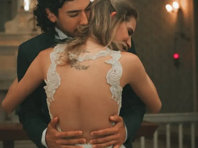 男人这样对待你，在他心里，你连个陌生人都不如