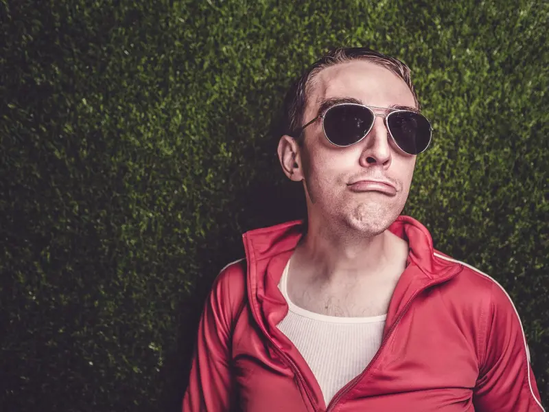 男人想要和你搞事情，会有这三种表现！