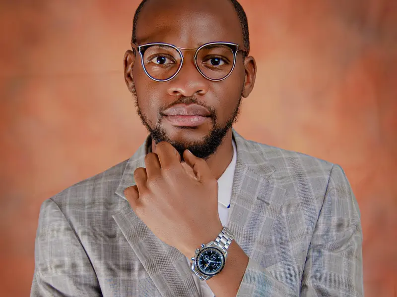 女人在你面前有这五个表现，是因为她对你动情了