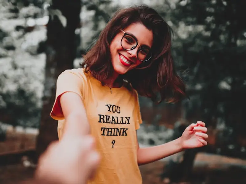 女人不拒绝你这3件事，说明对你有意思！