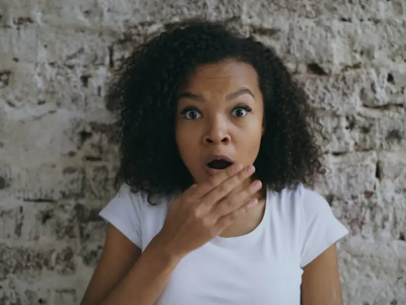 女人如果对你动了真情，会有这几个身体反应，男人别傻傻不知道