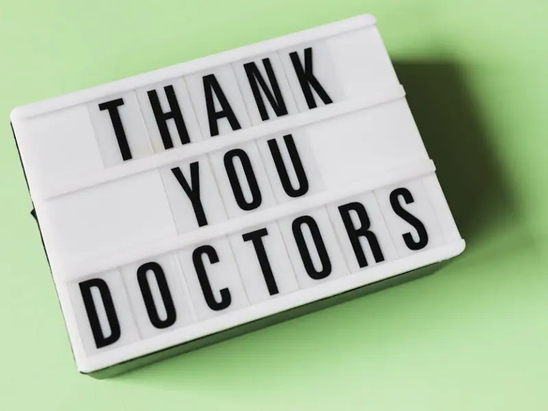 一个女人对你动情了爱上你了，会有这4个明显的信号