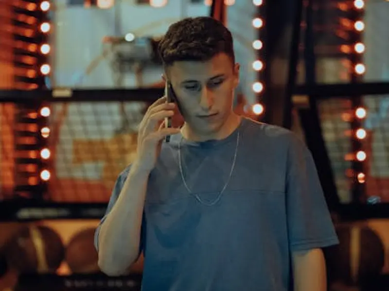 他不回复你，你为什么还要拼命的联系对方？