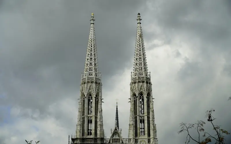 假如婚姻只有五年——我们是否还会任意挥霍？