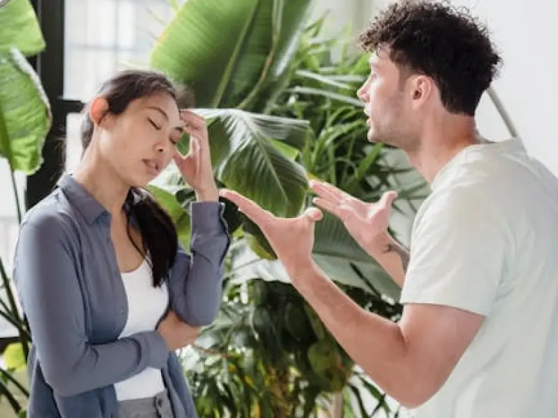 谈恋爱矛盾太多，是不是只能分手？ | 隔壁老王