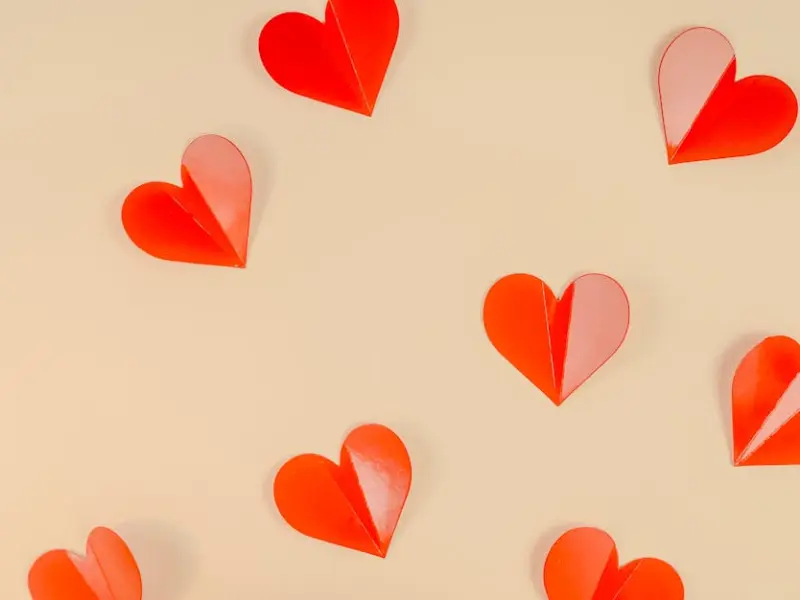 没有感情是突然离开的 燃心解读失恋/出轨的前兆